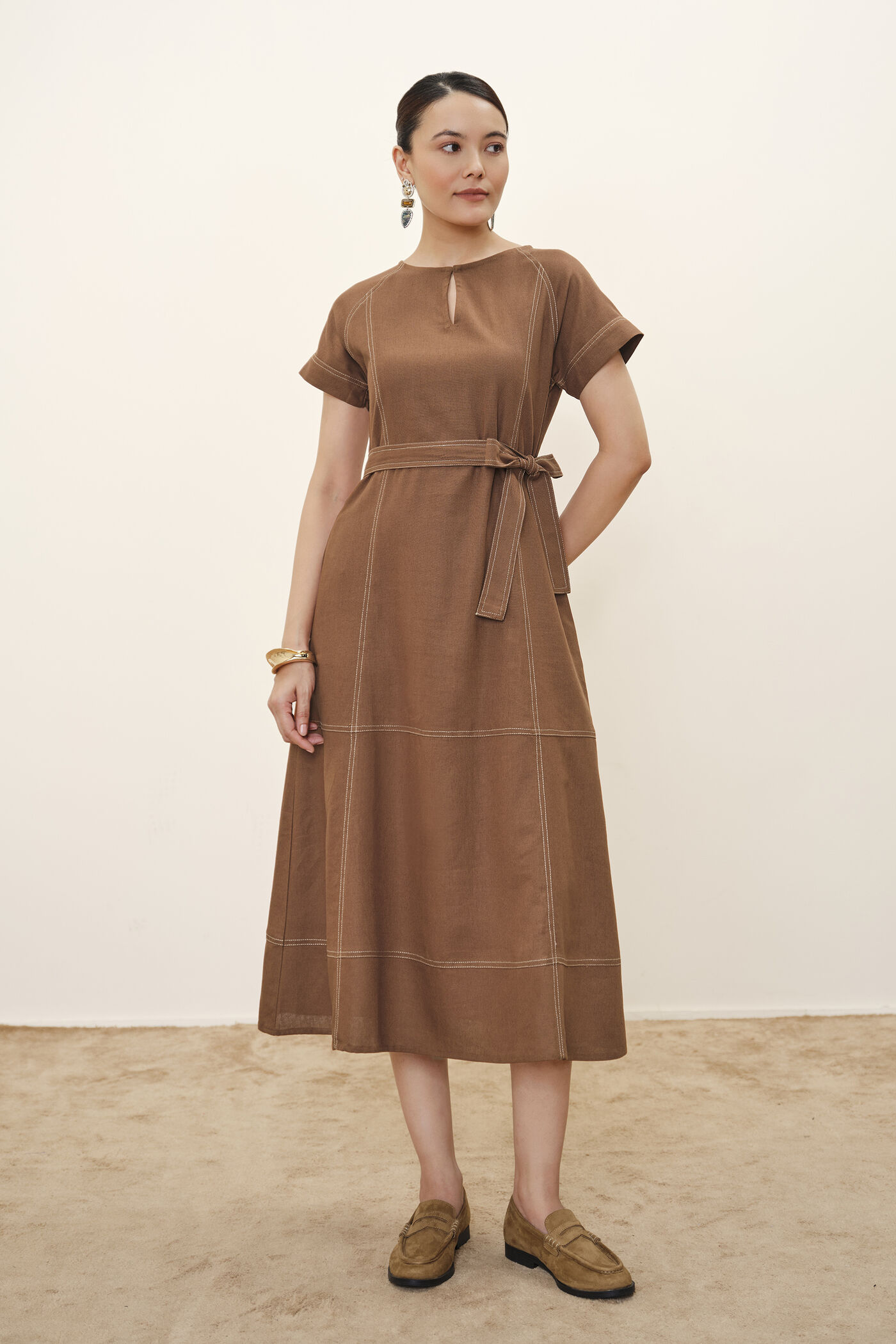 #18 The Classic Brown Dress - Image 1
